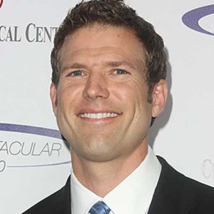 Dr. Travis Stork